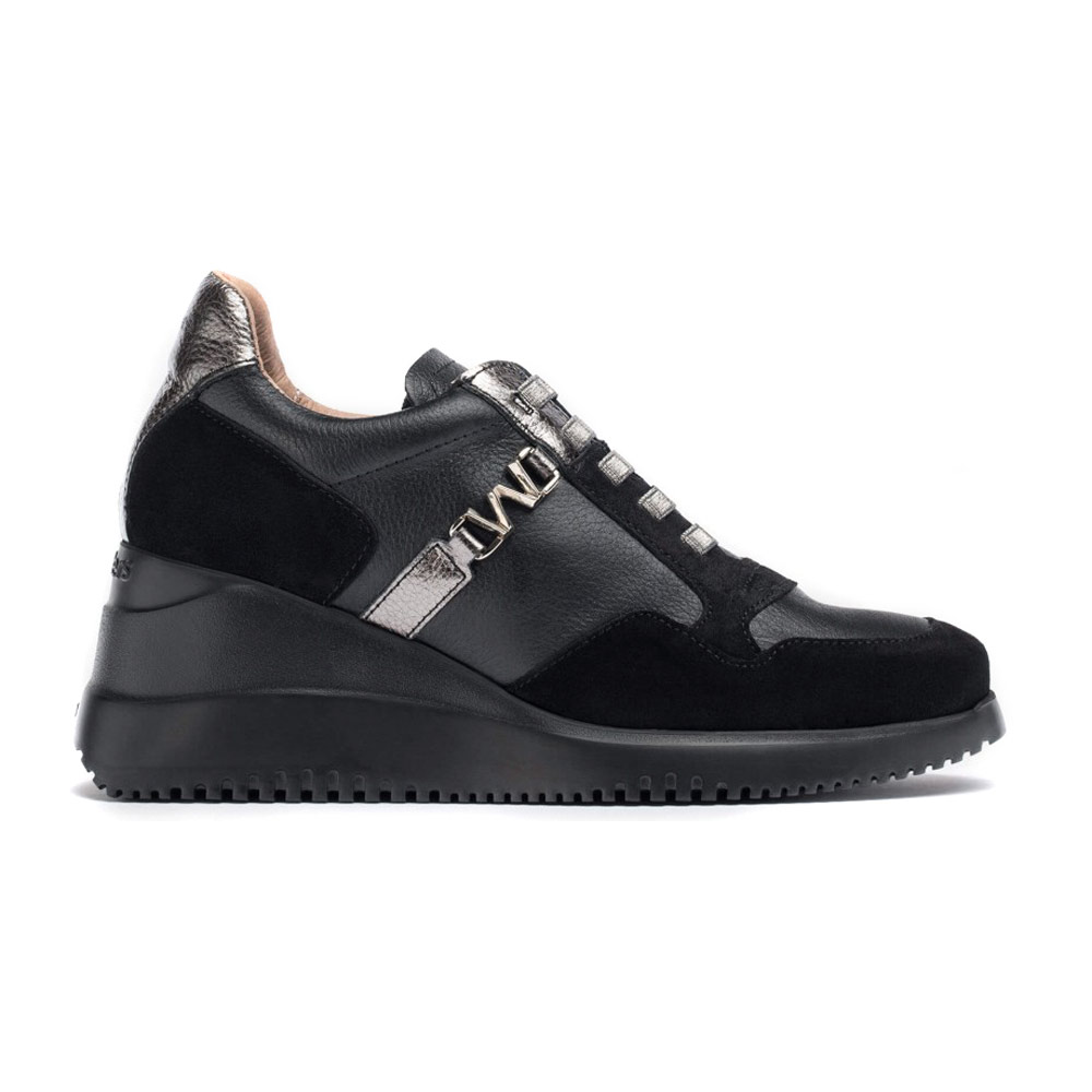 A23---wonders---G-6610TRENDNEGRO.JPG