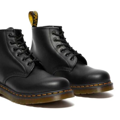 A24---dr martens---26230001101 YSBLACK_2_P.JPG
