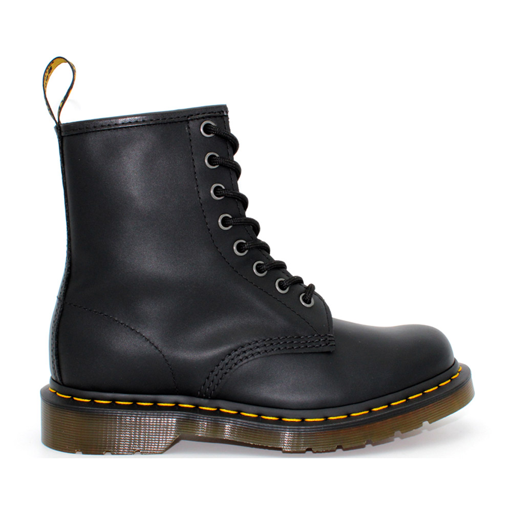 A26---dr martens---118220021460 NAPPABLACK.JPG