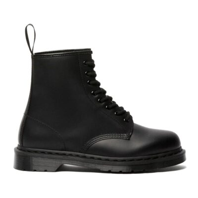 A26---dr martens---143530011460 MONOBLACK.JPG