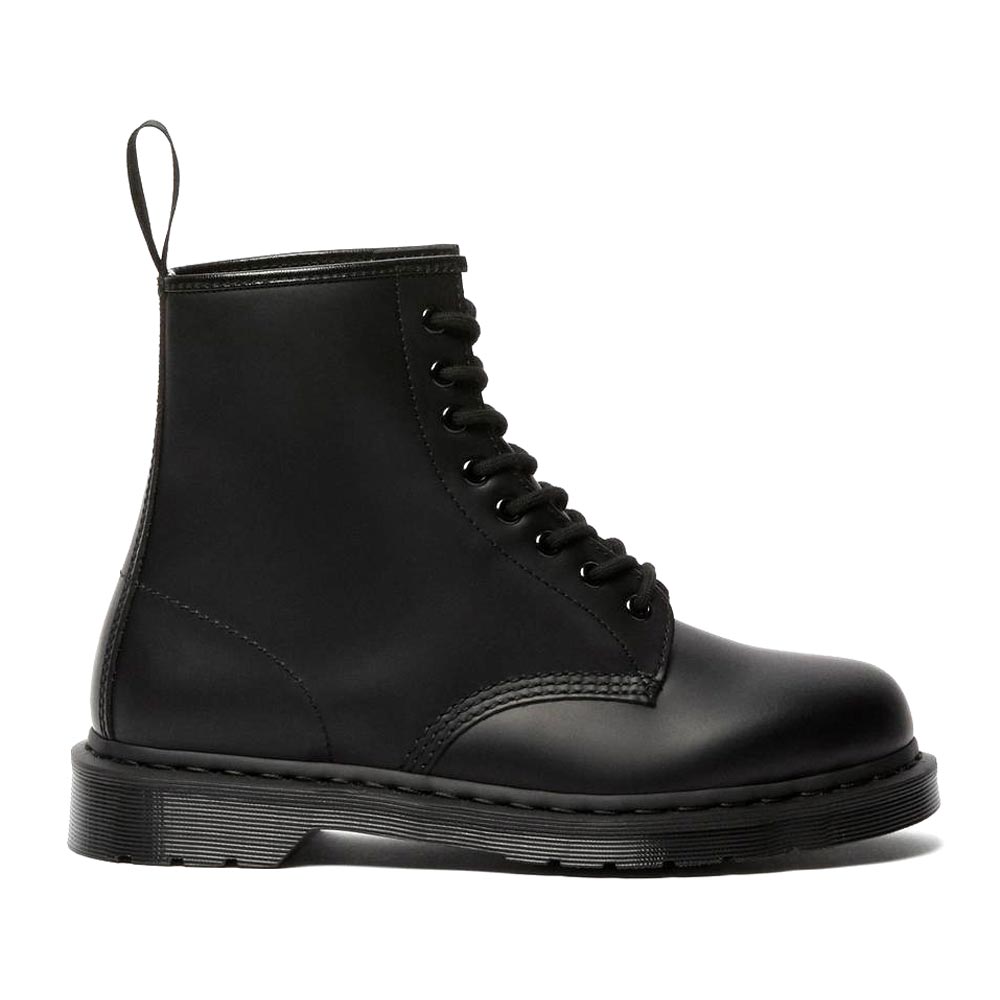 A26---dr martens---143530011460 MONOBLACK.JPG